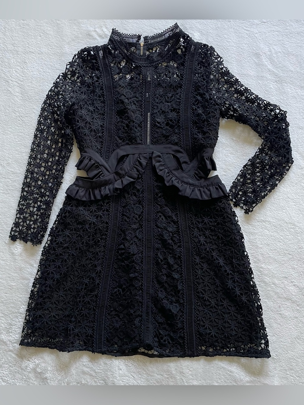 NWT Black Floral Lace Long Sleeve Dress Keyhole Waist size M